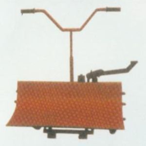 LYJC-300A型液壓落布運(yùn)輸車 針織生產(chǎn)流程中的高效搬運(yùn)解決方案